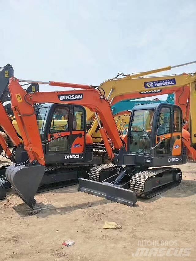 Doosan DH 60 Mini kotrók < 7t