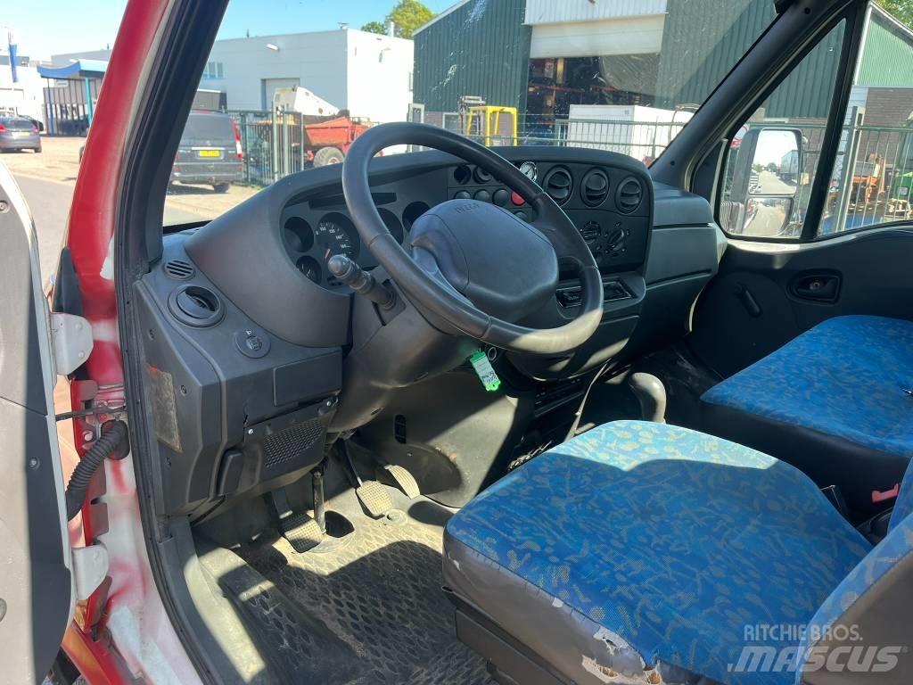 Iveco 40C 15 Kis teherszállító/Platós kocsi