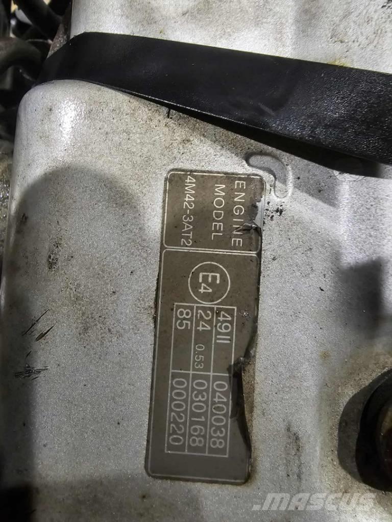 Mitsubishi 4M42-3AT2 Motorok