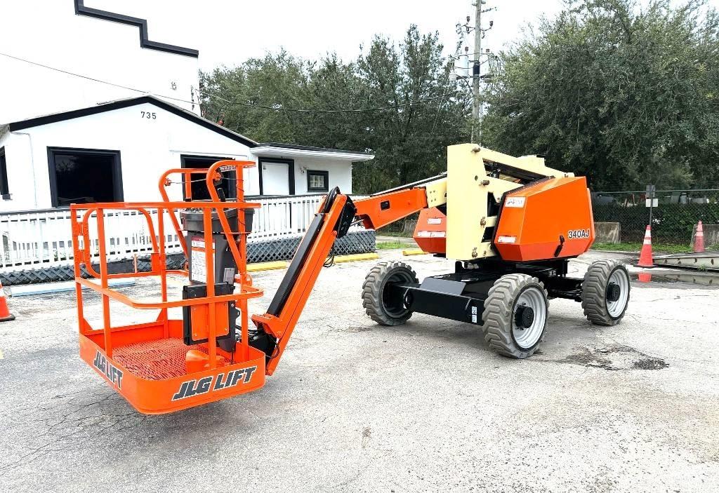 JLG 340 AJ Karos emelők