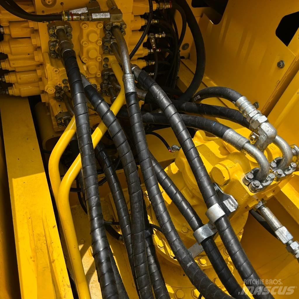 Komatsu 220-8 Lánctalpas kotrók