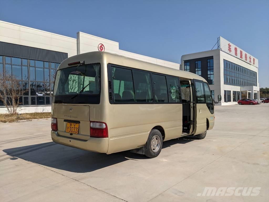Toyota Coaster Bus Mini buszok