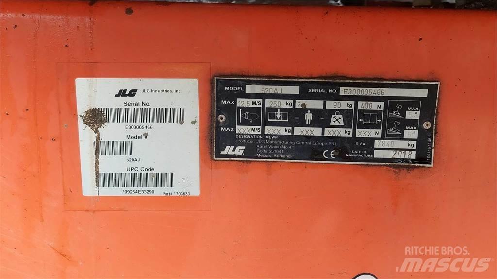 JLG 520AJ Karos emelők