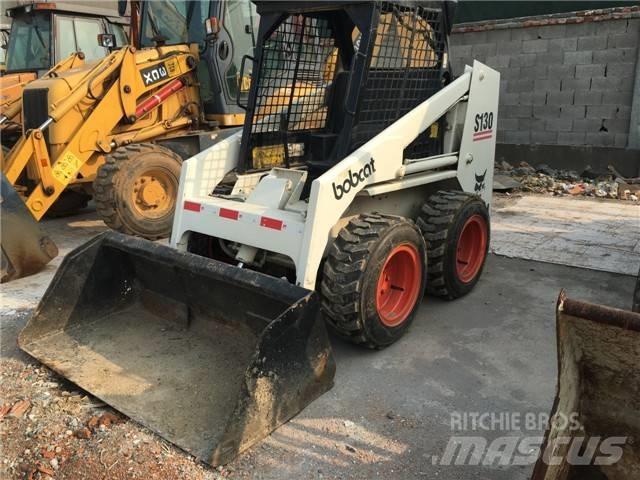 Bobcat S 130 Kompaktrakodók