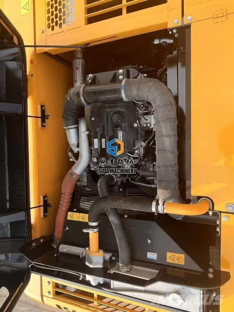 Kato HD 820 V Közepes (midi) kotrók 7 t - 12 t