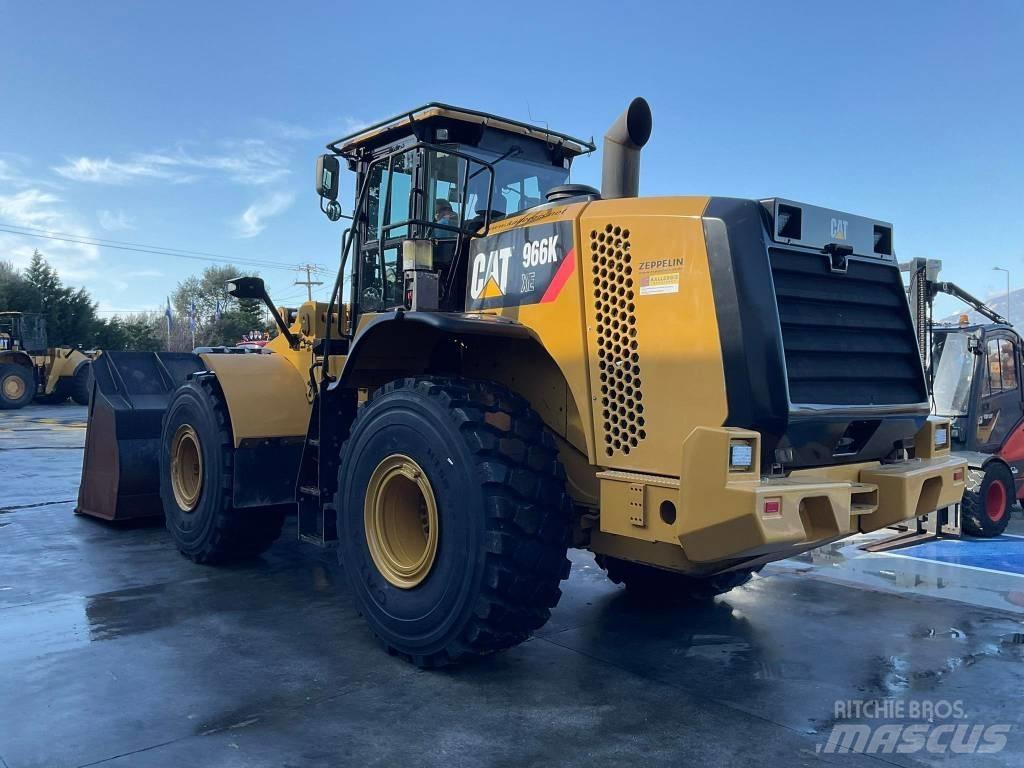 CAT 966K XE Gumikerekes homlokrakodók