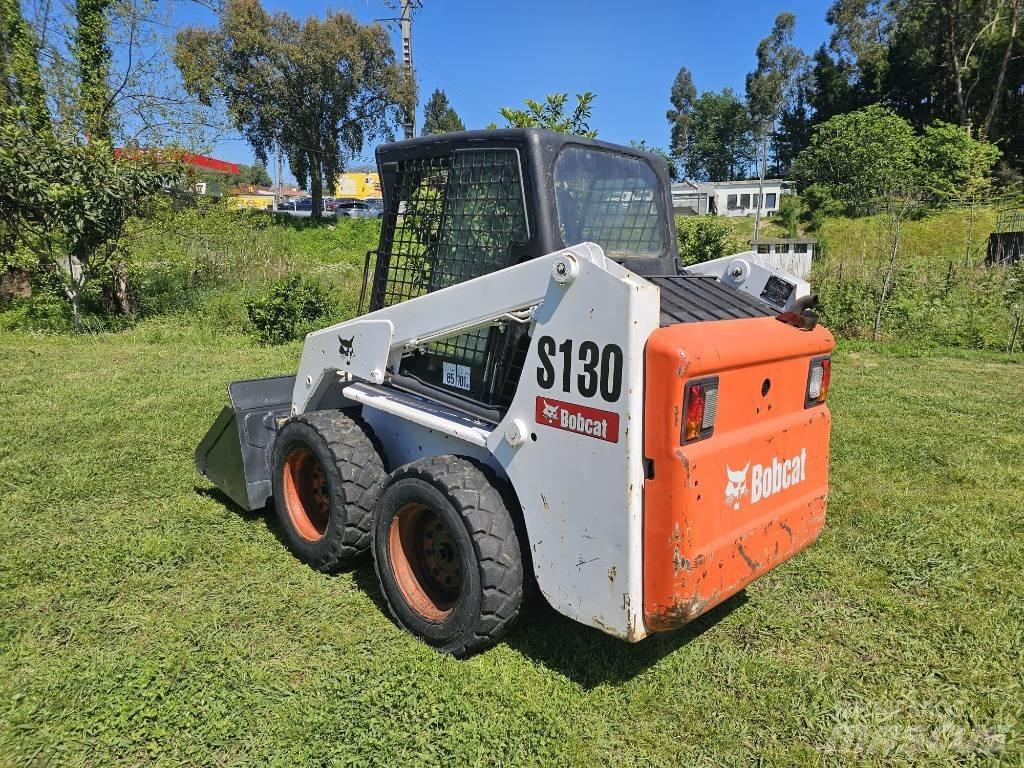 Bobcat S 130 Mini homlokrakodók