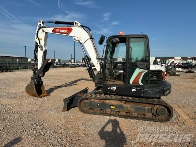 Bobcat E 88 Mini kotrók < 7t
