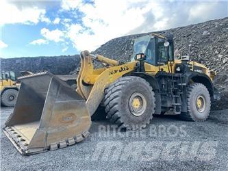 Komatsu WA500 Gumikerekes homlokrakodók