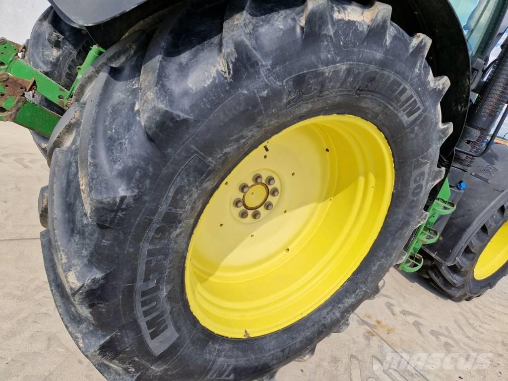 John Deere 6115 R Traktorok