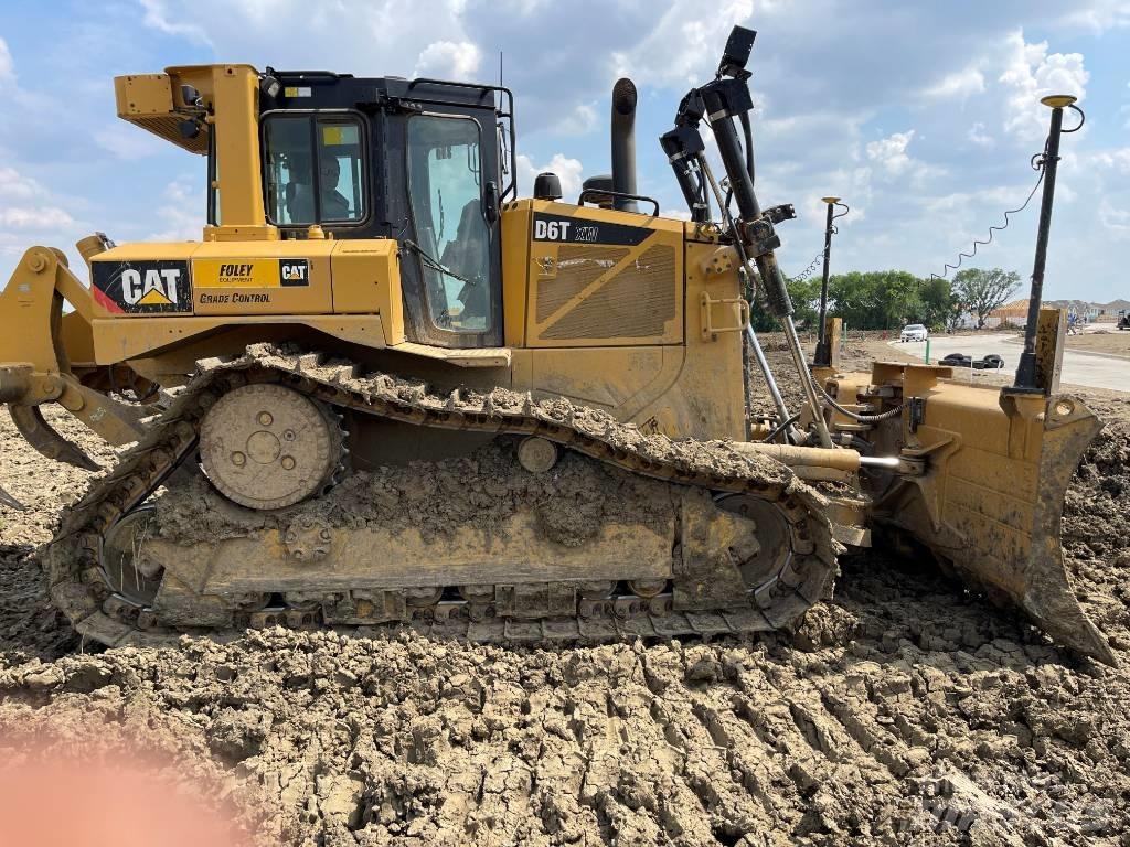 CAT D 6 T XW VP lánctalpas dózerek