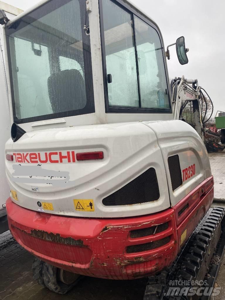 Takeuchi TB 230 Mini kotrók < 7t
