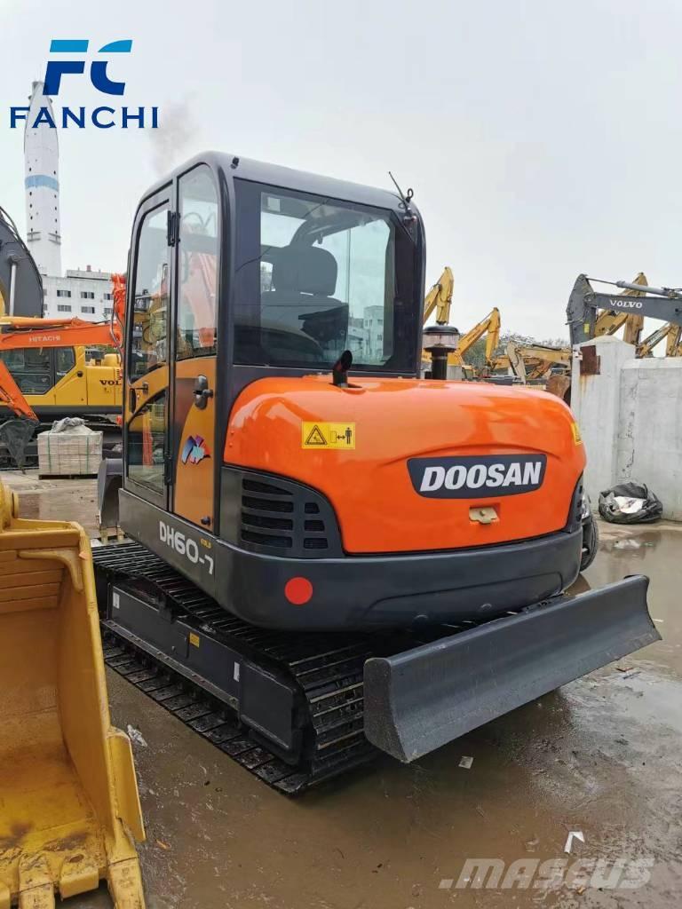 Doosan DH 60-7 Mini kotrók < 7t