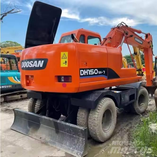 Doosan DH150W-7 Gumikerekes kotrók