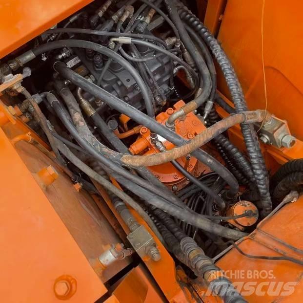 Doosan DH150W-7 Gumikerekes kotrók