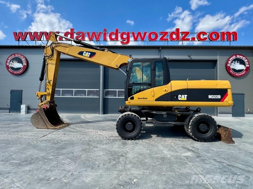 CAT M 322 D Gumikerekes kotrók