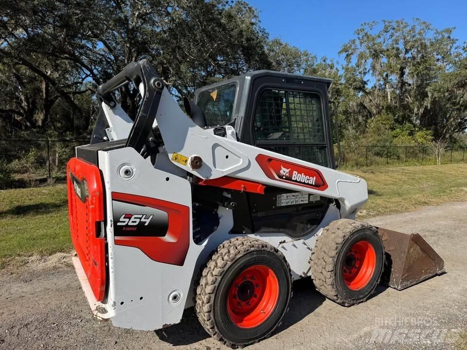 Bobcat S 64 Kompaktrakodók