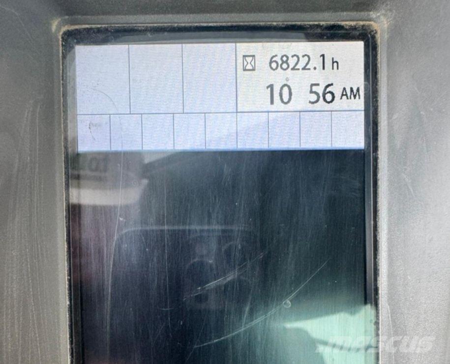 Hitachi ZX 135 US-6 Lánctalpas kotrók