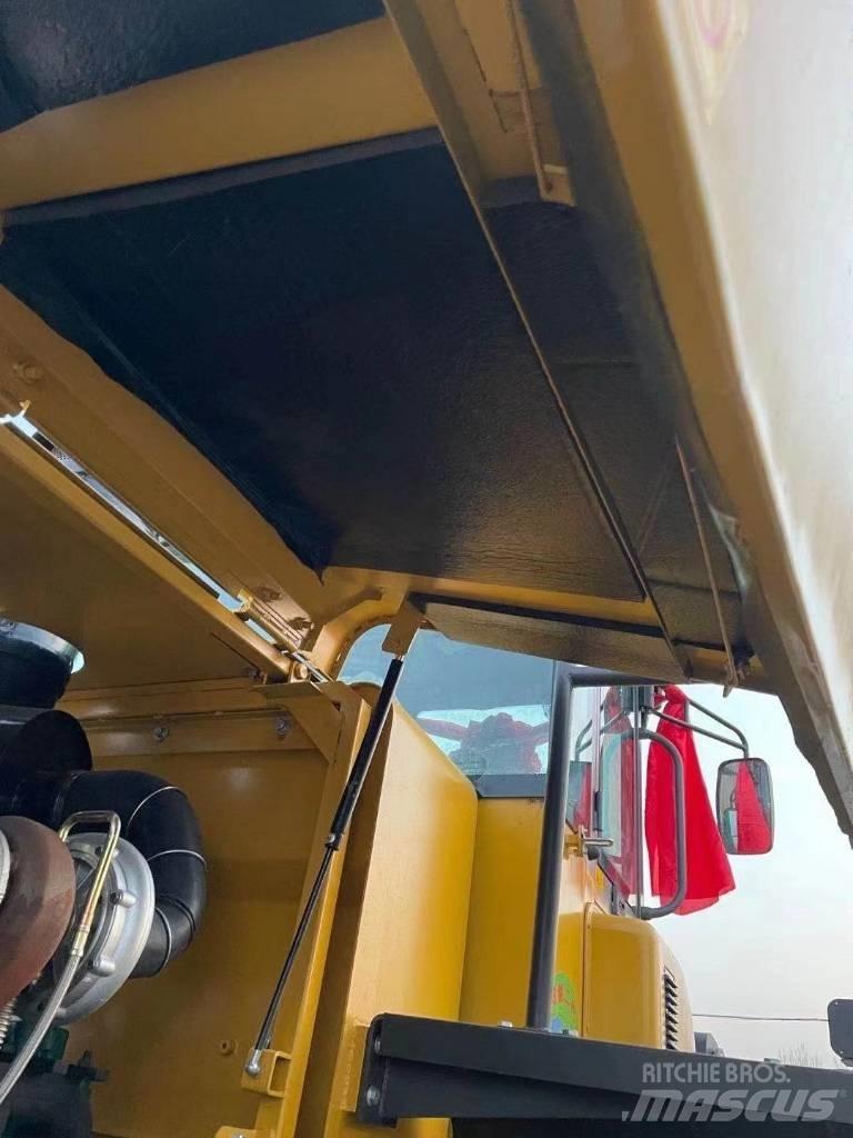SDLG LG956L Gumikerekes homlokrakodók