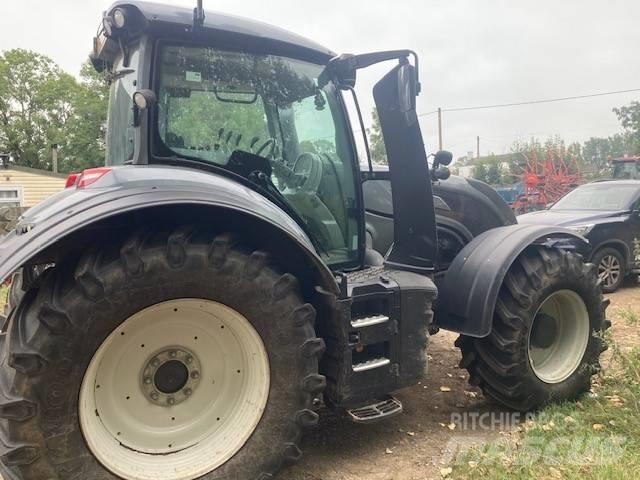 Valtra T 174 EA Traktorok