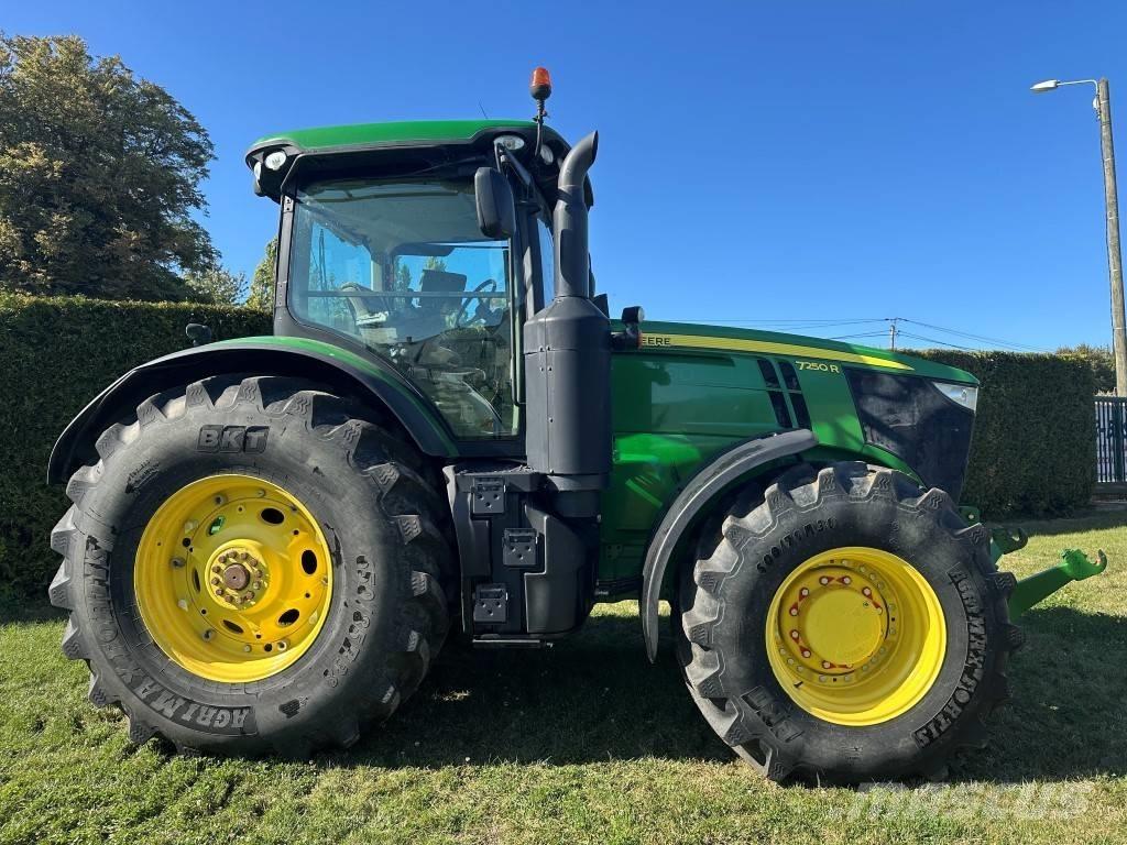 John Deere 7250 R Traktorok