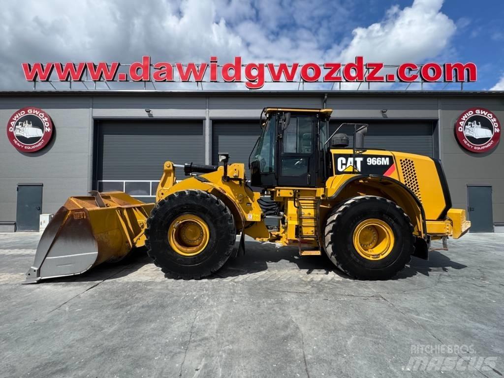 CAT 966 M Gumikerekes homlokrakodók