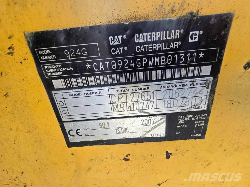 CAT 924 G Gumikerekes homlokrakodók