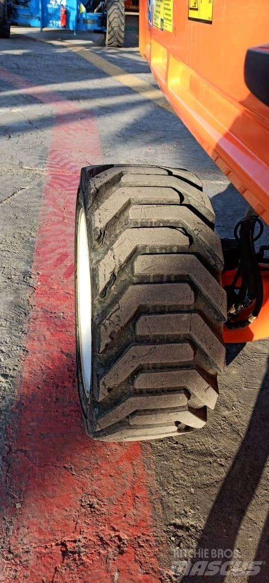 JLG 460SJ Teleszkópos emelők