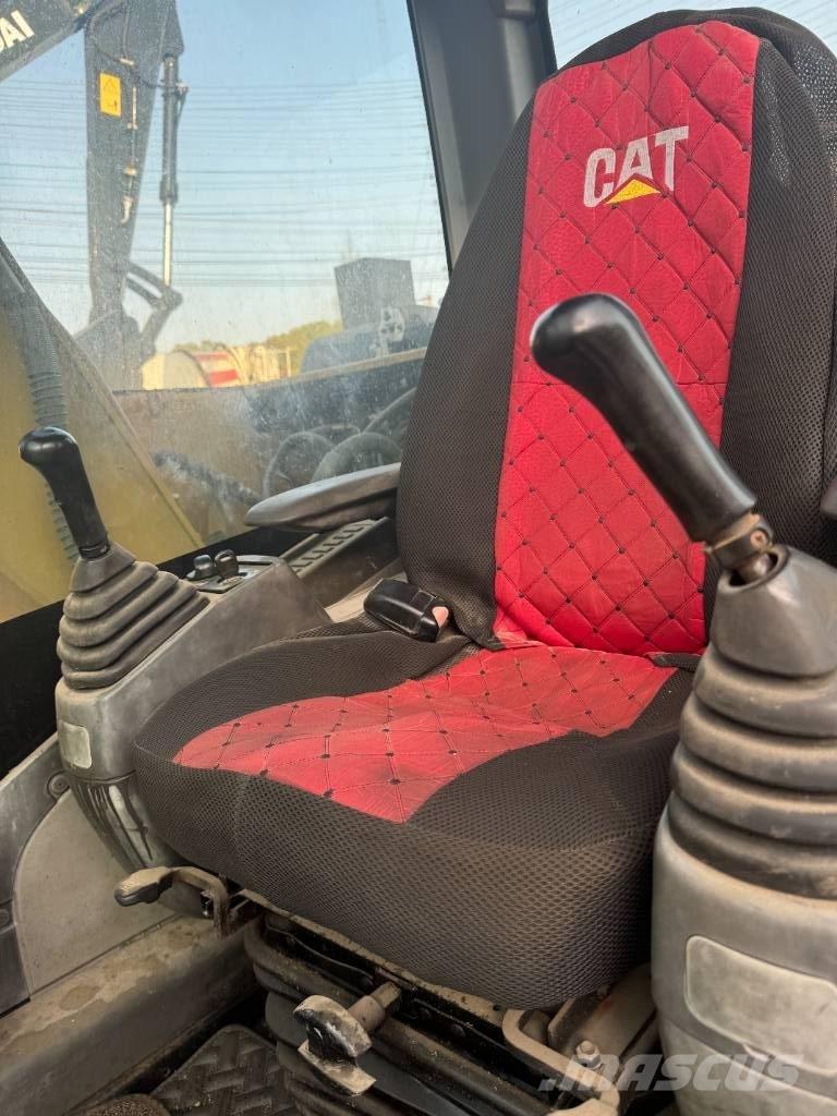 CAT 313 D Lánctalpas kotrók