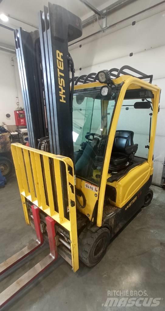 Hyster J 2.0 XN LWB Elektromos targoncák