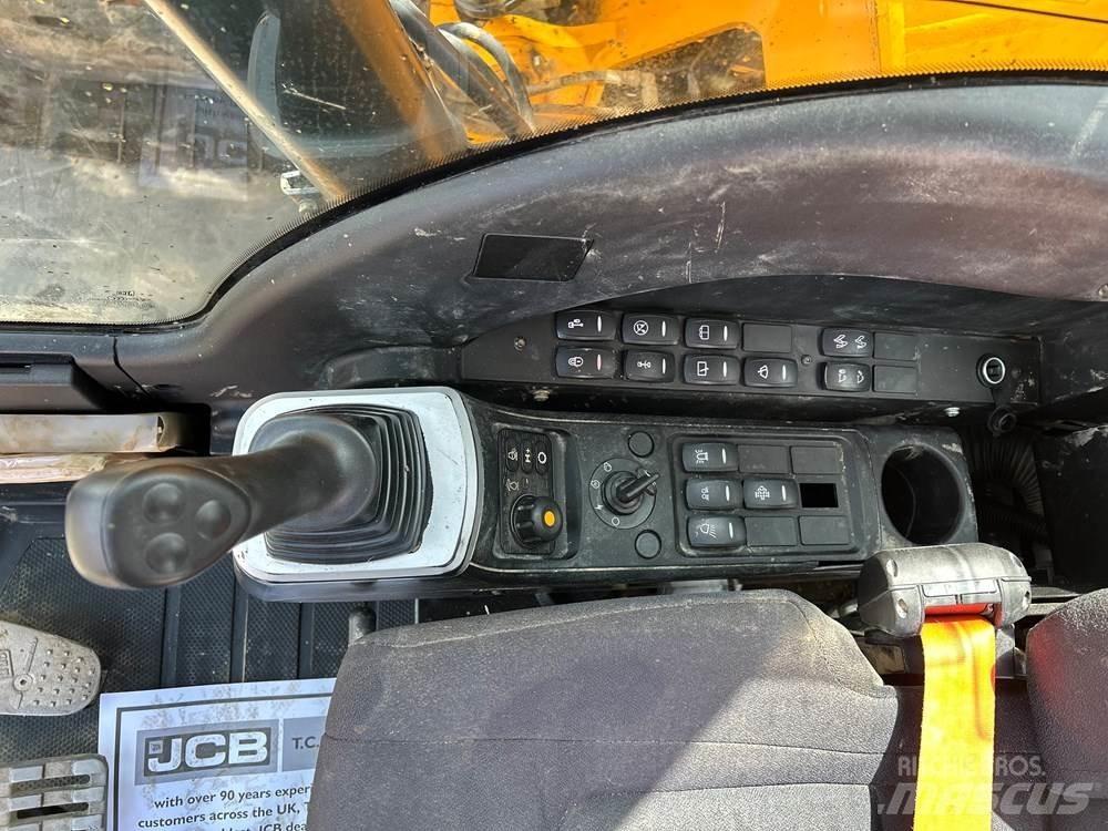 JCB JZ140 Lánctalpas kotrók