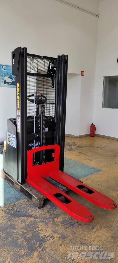 Hyster S 1.0 Gyalogkíséretű targonca