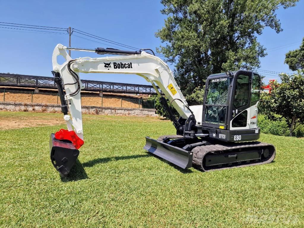 Bobcat E 80 Közepes (midi) kotrók 7 t - 12 t