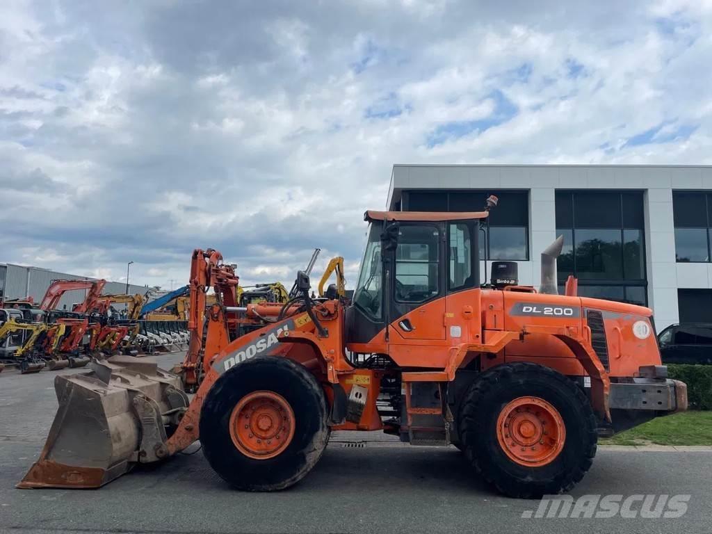 Doosan DL200-3 | A/C Gumikerekes homlokrakodók