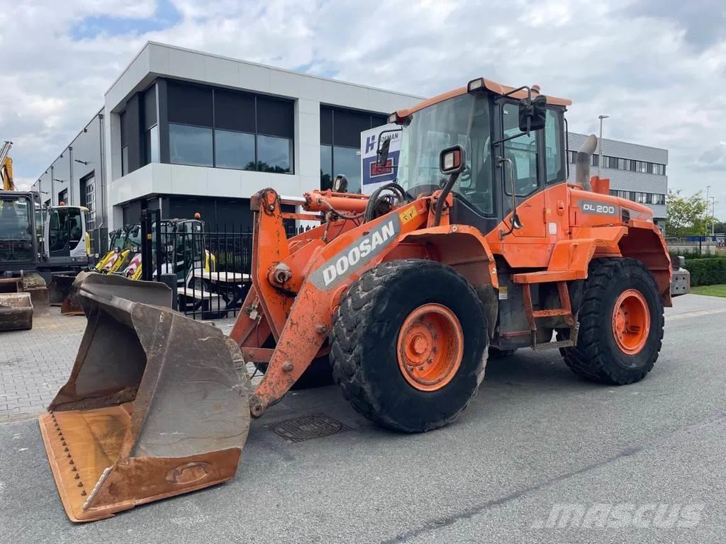 Doosan DL200-3 | A/C Gumikerekes homlokrakodók