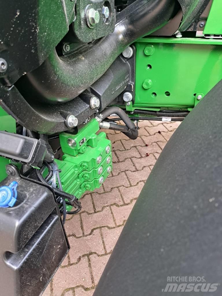 John Deere 6120M Traktorok