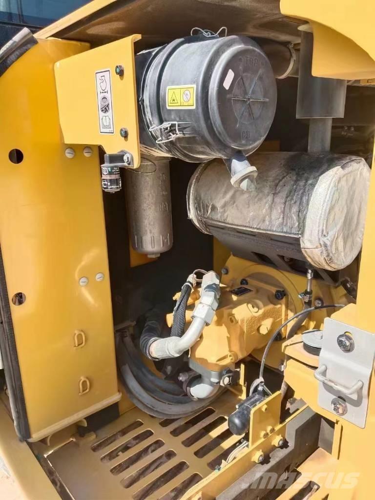 CAT 305.5 E2 Mini kotrók < 7t