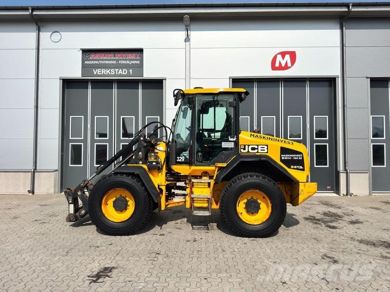 JCB 413 2.800h Gumikerekes homlokrakodók