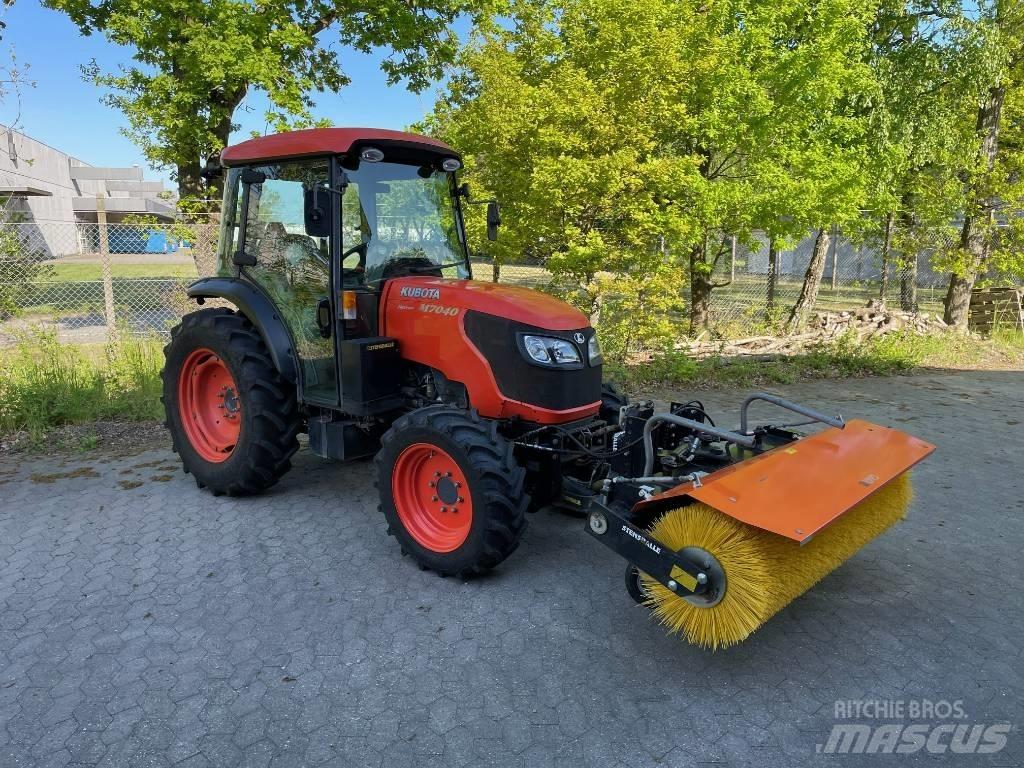 Kubota M 7040 Traktorok