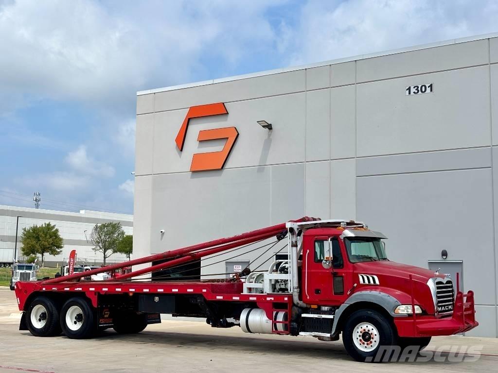 Mack GU813 Műszaki mentők