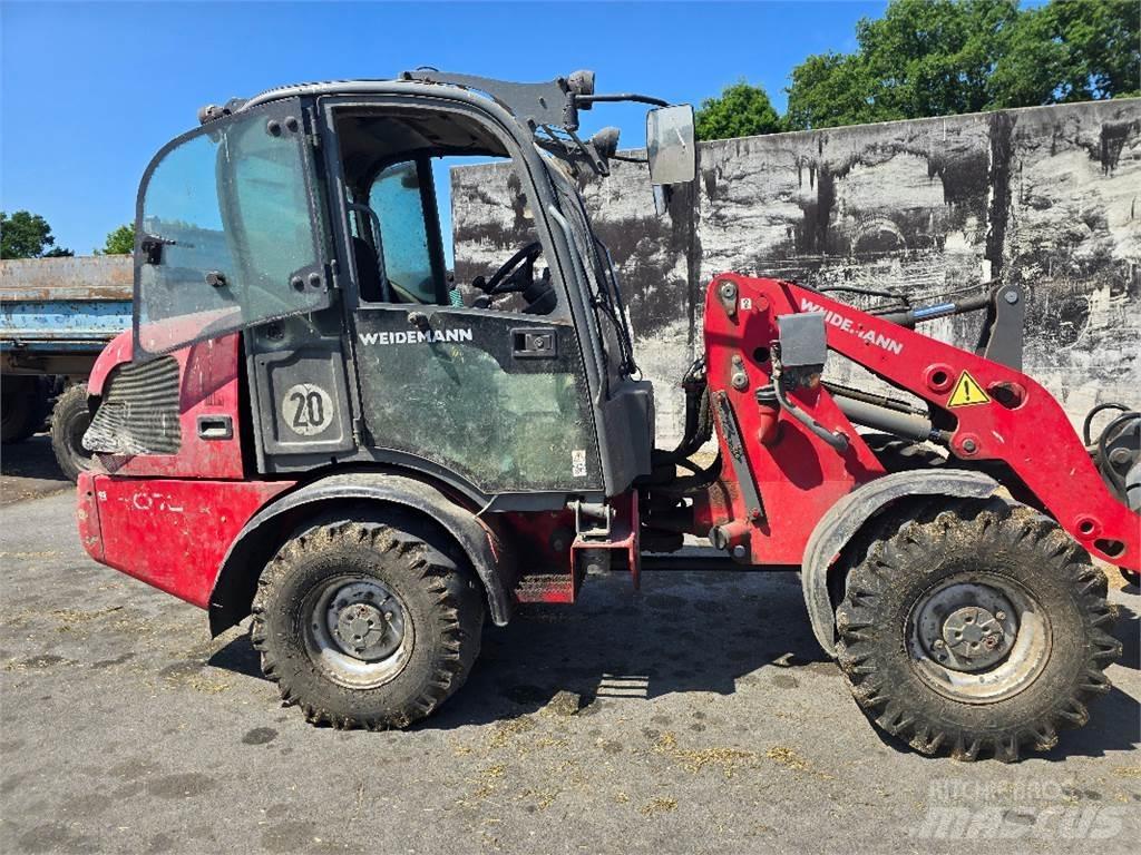 Weidemann 2070 CX Kompaktrakodók