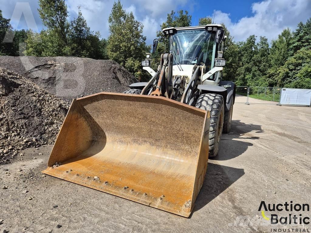 Volvo L 90 Gumikerekes homlokrakodók