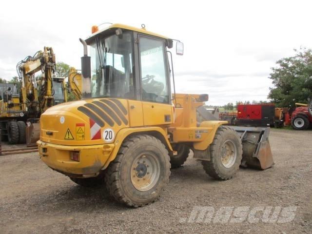 Volvo L 30 B Gumikerekes homlokrakodók