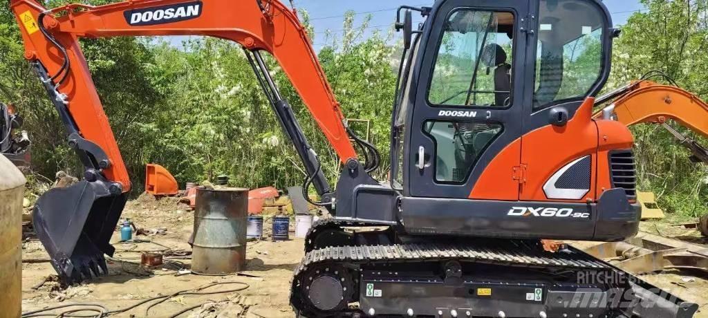 Doosan DX60 Mini kotrók < 7t