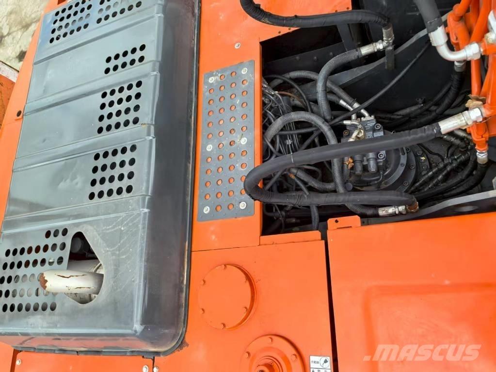 Hitachi ZX 240 HG Lánctalpas kotrók