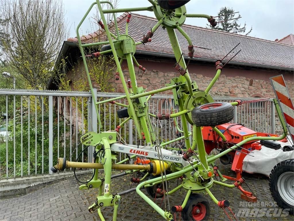 CLAAS Volto 670 Rendkészítő