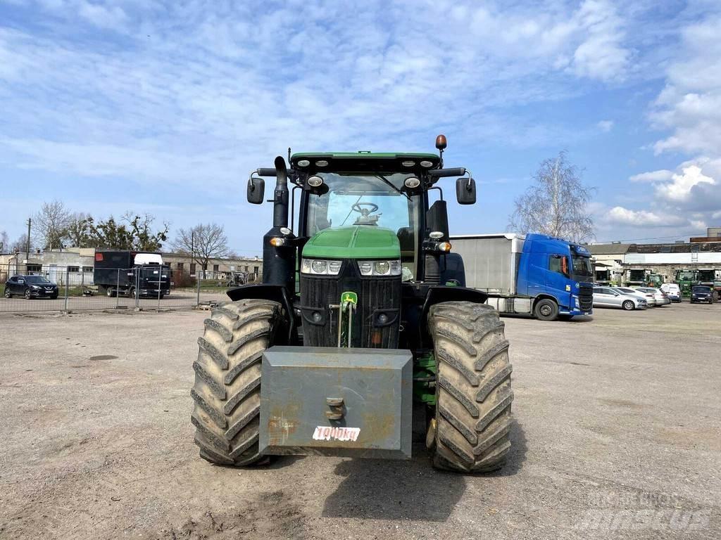 John Deere 7310R Traktorok