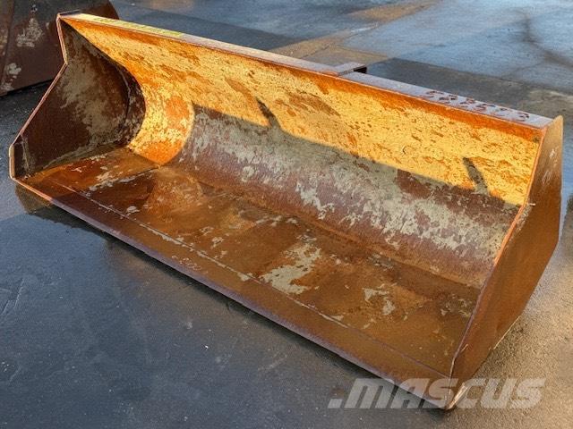 Manitou USED BUCKET Kanalak