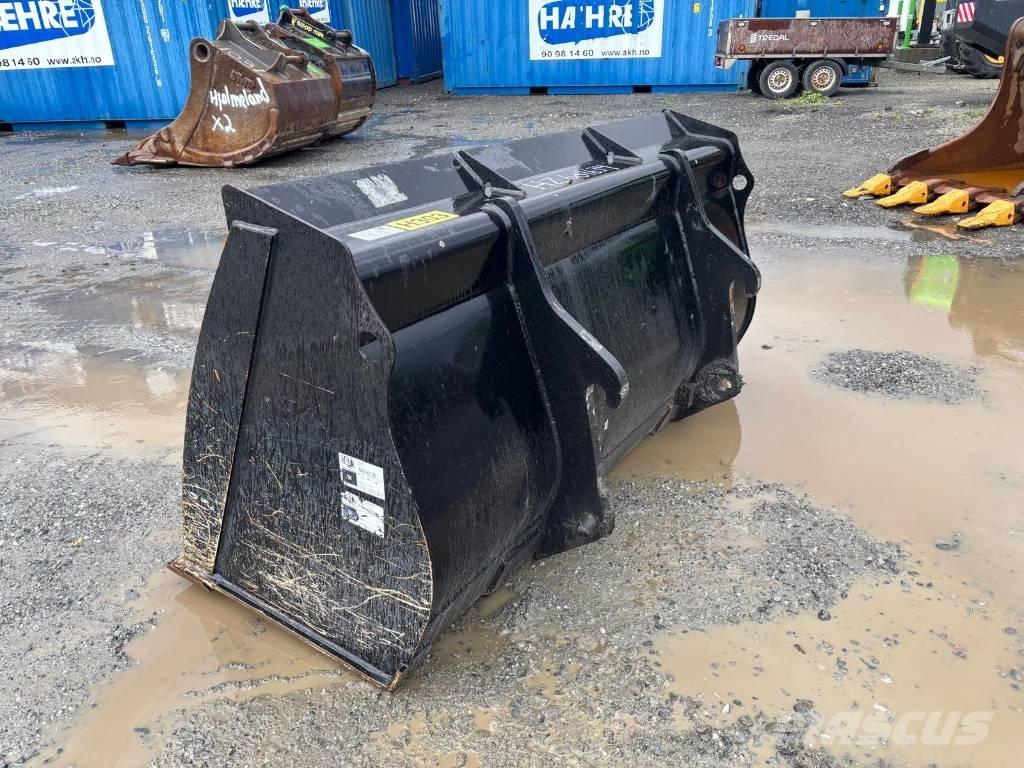 CAT 906 Gumikerekes homlokrakodók