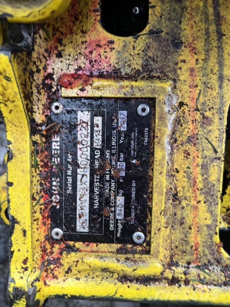 John Deere 1170 E Betakarítók